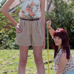 Самая длинноногая девушка Великобритании